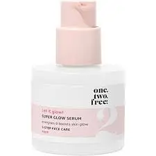 One. Two. Free! Vitamin C Super Glow Serum